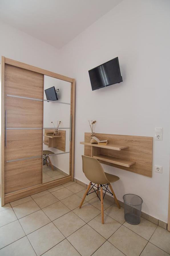 איוס חורה Aelia Rooms & Apartments מראה חיצוני תמונה